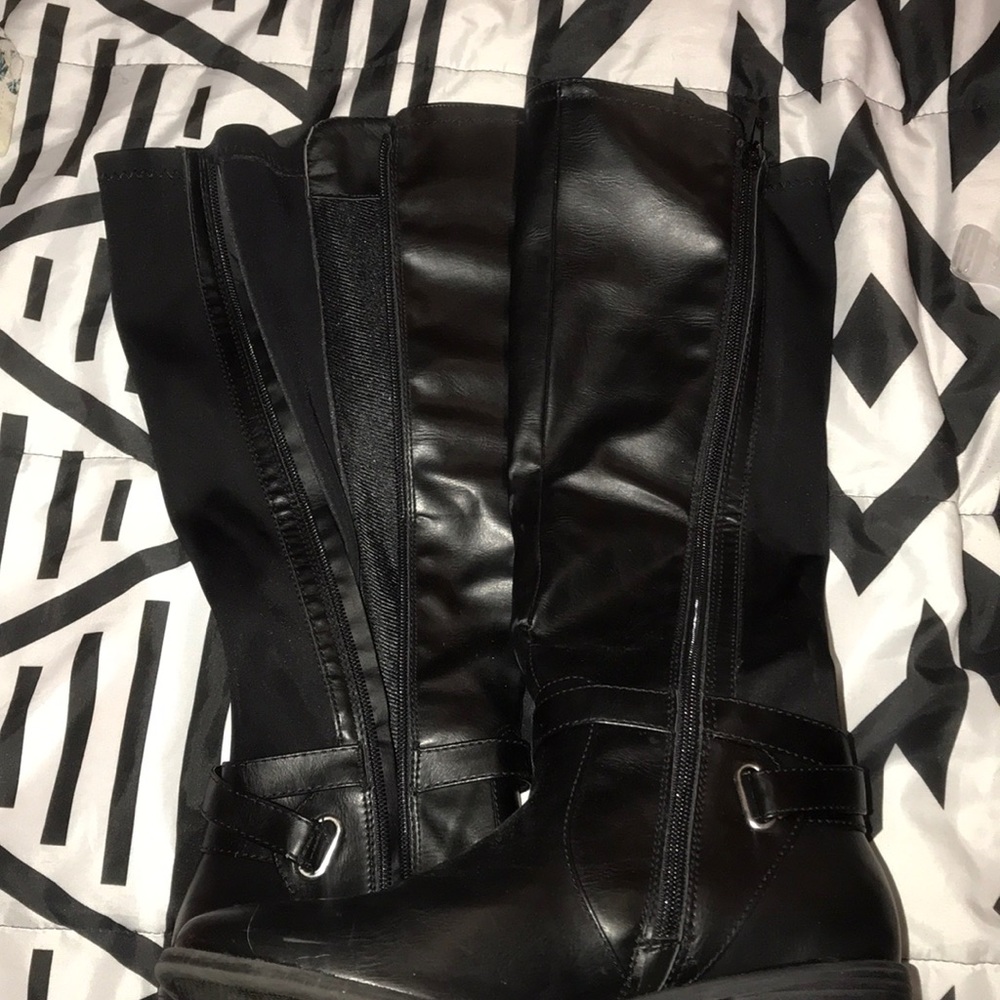 winter boots 😻 - Picture 2 of 3